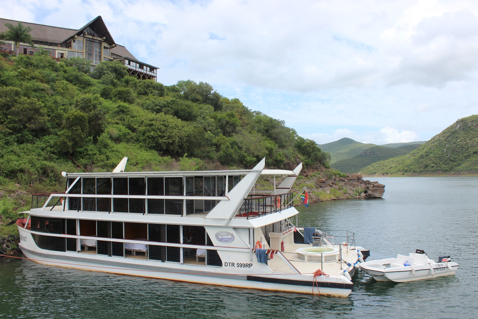 Luxury Houseboats, Shayamanzi 1 & 11 are waiting for you to board!