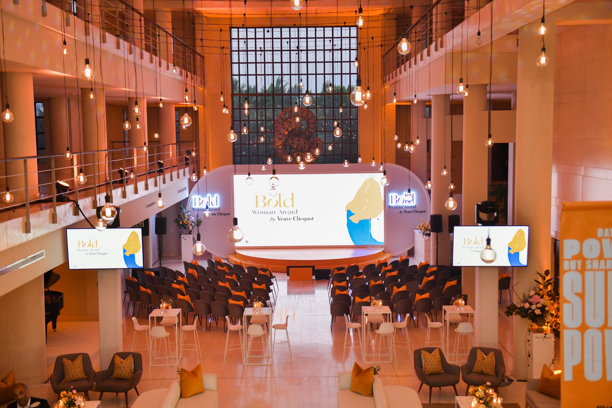 #4. Veuve Clicquot Bold Woman Award_event_set Up
